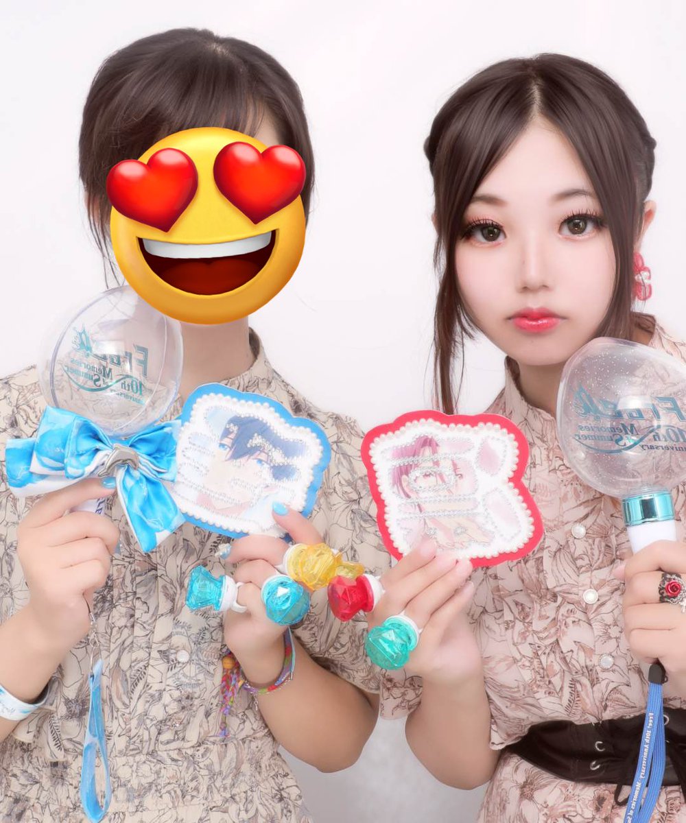 touhou_3130's tweet photo. 誰感否めなくて笑ってる。
幼馴染曰く、笑わないお嬢様だそうです() https://t.co/ckDqCGDSiA