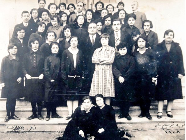 Konya İl Eğitim Tarihi Müzesi (@konyailegitim42) on Twitter photo Konya Kız Öğretmen Okulu öğretmen ve öğrencileri
(Konya, 1927)
<a href="/servetal61/">Servet ALTUNTAŞ</a>
<a href="/konyamem/">Konya İl MEM</a> #Konya #Eğitim #Eğitimtarihi #Müze #Konyailegitimtarihimuzesi #Konyakızögretmen Konya Kız Öğretmen Okulu öğretmen ve öğrencileri
(Konya, 1927)
<a href="/servetal61/">Servet ALTUNTAŞ</a>
<a href="/konyamem/">Konya İl MEM</a> #Konya #Eğitim #Eğitimtarihi #Müze #Konyailegitimtarihimuzesi #Konyakızögretmen