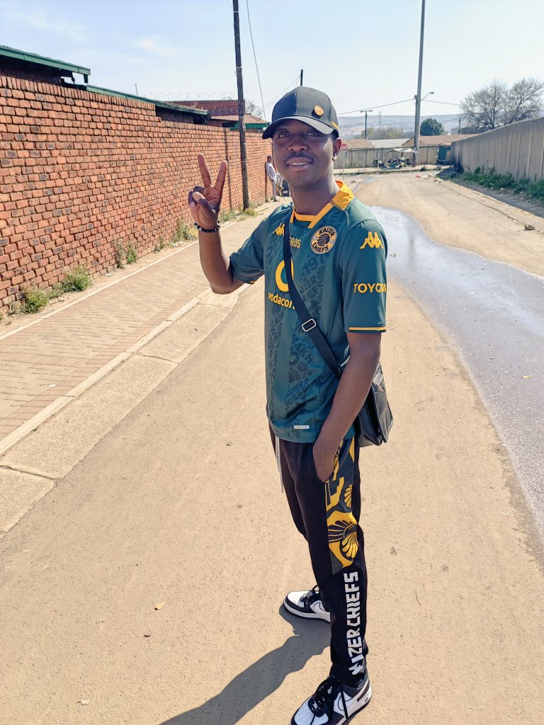 MasaroSaros's tweet photo. #Khosifield
@KaizerChiefs
Good luck ❤✌
#WafaWafa https://t.co/GTXunjg6iE