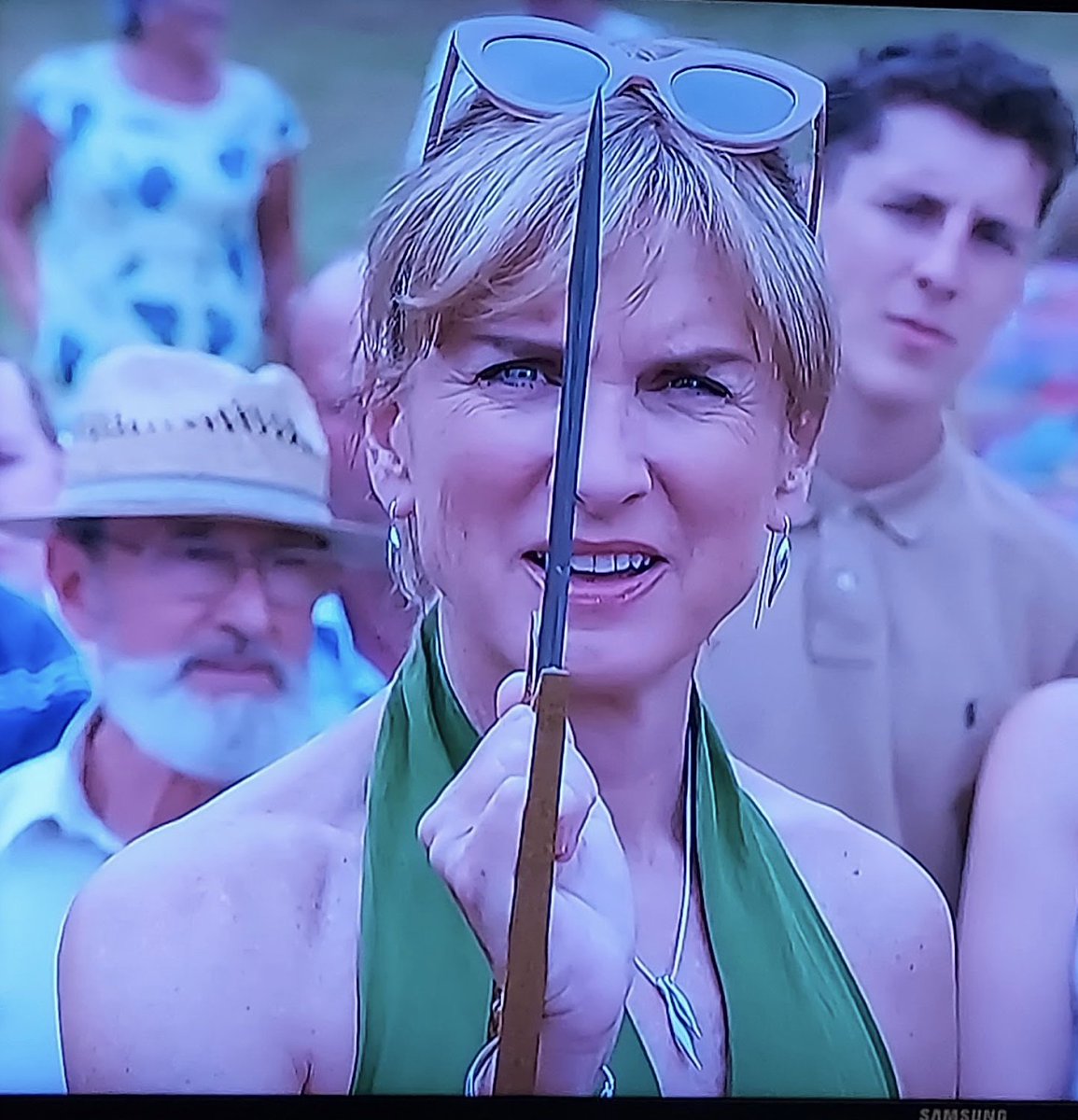 VaseemKhanUK's tweet photo. It's not every day that the murder weapon in your novel suddenly appears on TV... The Antiques Roadshow examining an Indian 'push' dagger, as featured in my latest, DEATH OF A LESSER GOD. Sunday is a good time to buy books! More about it here:     https://t.co/EtqXUPuxaW https://t.co/cLCrSEZqjx