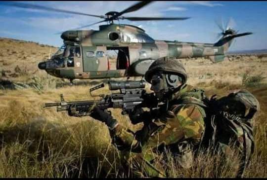 AfricaFactsZone's tweet photo. A South African Special Forces Officer has the world's 7th longest sniper kill (2.125 km, August 2013).

He used a South African made Denel NTW-20 anti-material rifle in its 14.5 mm configuration to take out 6 M23 rebels in a day in DR Congo.

Only 8% of people pass the training. https://t.co/9Y3Q5wdlE0