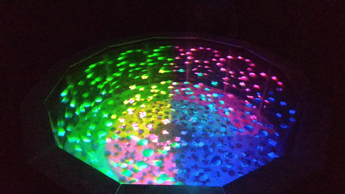 「メディアアート・スタディーズ2023」

姪と渋谷デート💑
１時間ほど遊んで大満足🎶

#メディアアート・スタディーズ2023
#渋谷
#岩井俊雄
#100かいだてのいえ