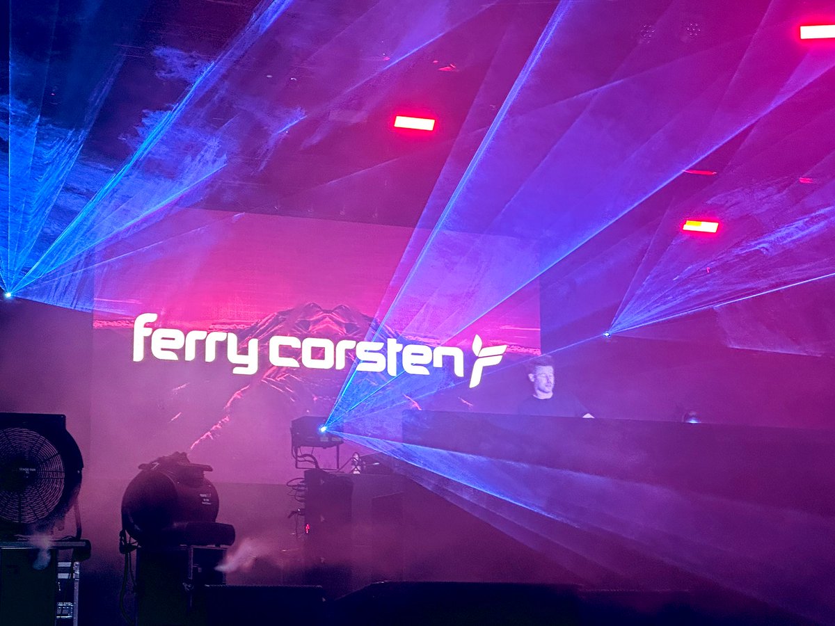 Can’t count in how many different cities I have seen this legend play but each time goosebumps <a href="/FerryCorsten/">Ferry Corsten</a> @e_lake_festival