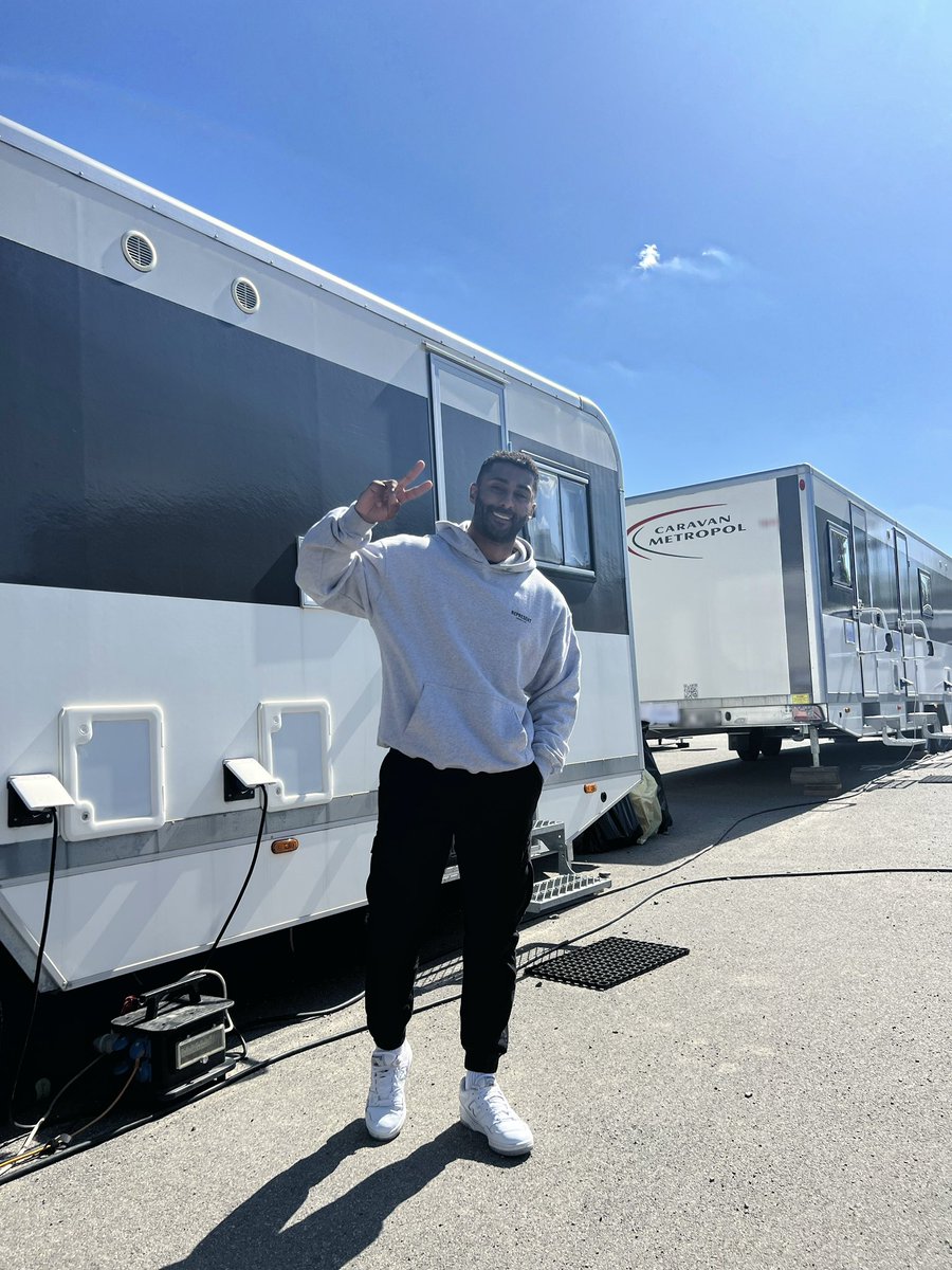 Clint Gordon tweet media