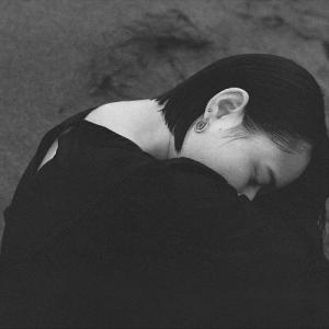 JETSET_Prod_Int's tweet photo. 【Pre Order】Buoy / Akarui Kurai (2LP) https://t.co/EPItUK5cYk Japanese singer-songwriter Buoy(Misa Yoneyama).
She's latest album "Akarui Kurai"('22) will be release on vinyl adding the unreleased song"Manazashi"(B3). https://t.co/e2IXNEjqRm