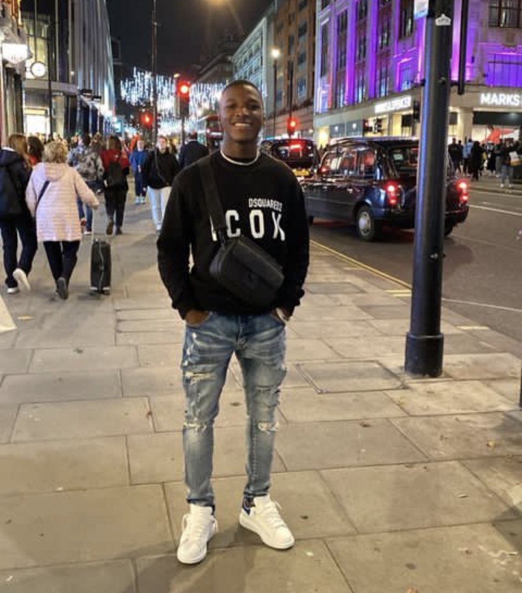 Repost if you want Caicedo to be unveiled at Stamford bridge today 🙏🏻🔵⚪️