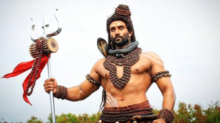 #DoYouKnow ?

This is NOT the First Time where #RamYashvardhan is playing the role of Lord Shiva in #ShivShakti !!

In 2021 , He appeared in #IsharaTV Mythological Show #PaapnaashiniGanga as Lord Shiva !!

#ShivShaktiTapTyaagTandav #ColorsTv