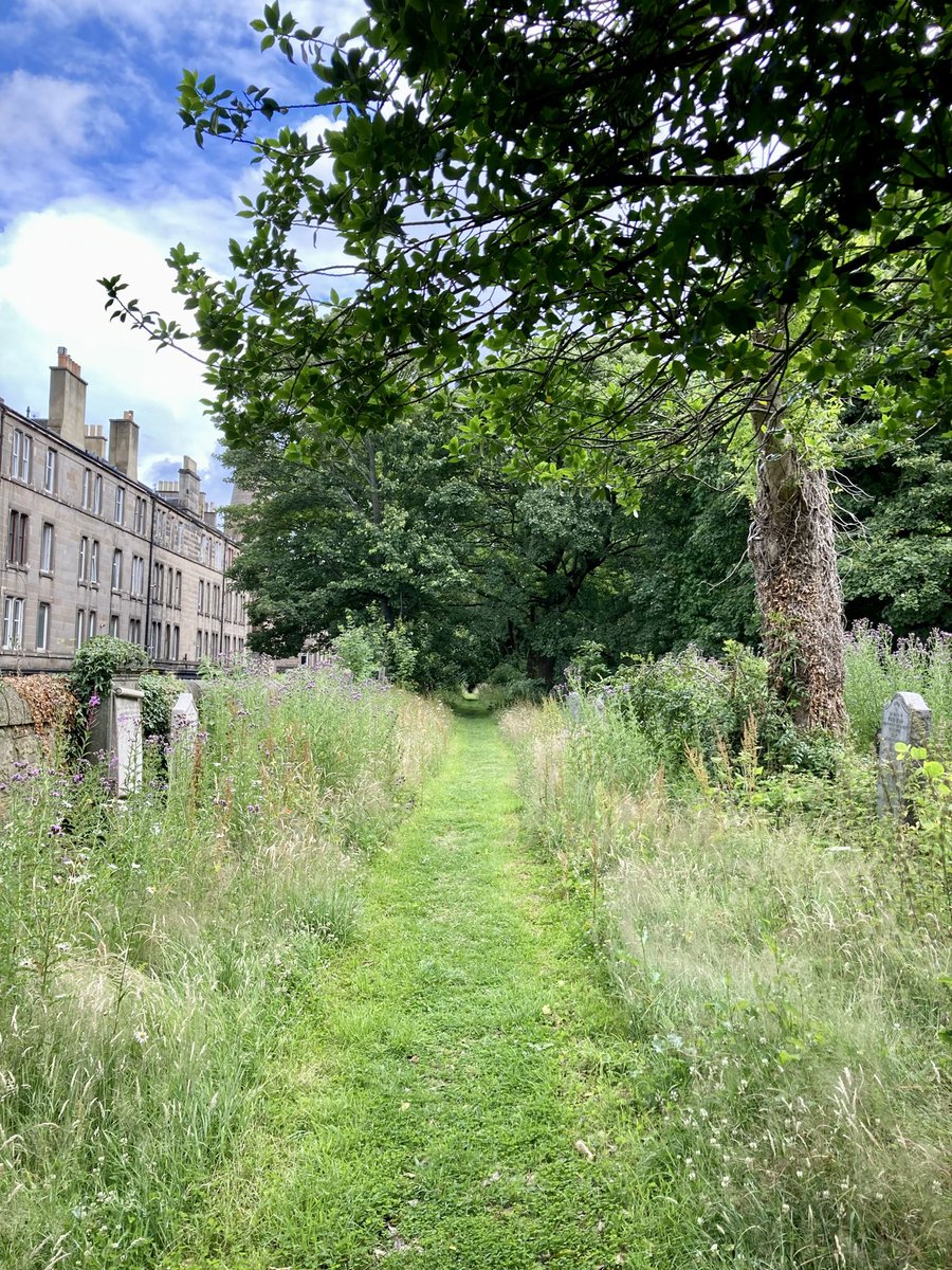 Friends of Dalry Cemetery tweet media