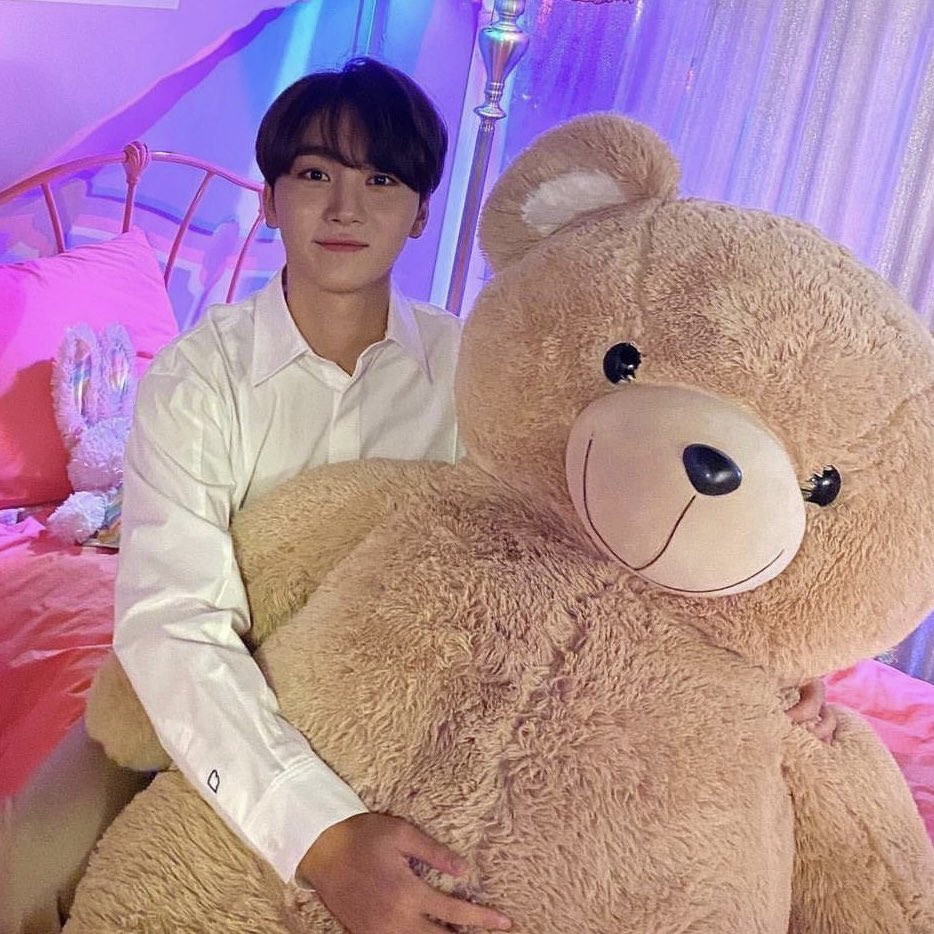 kwanranghaes's tweet photo. seungkwan wherever u are i hope you’re having a lovely time and enjoying your break 🧸 luv you https://t.co/r3vAN4xXN3