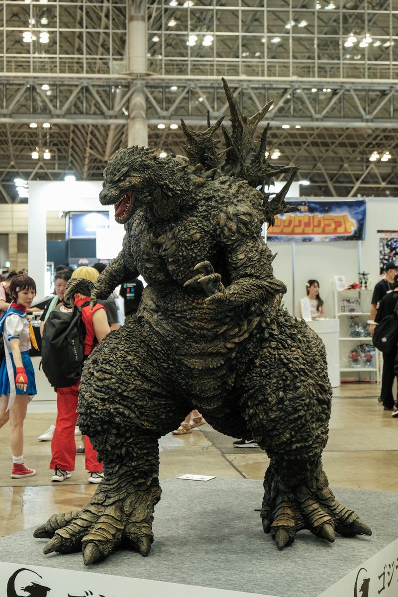 WF2023夏 周邊花絮:
ゴジラ-1.0 
素晴らしい！！！

#WF2023S #wf2023夏 #toho #ゴジラ #哥吉拉 #godzilla #kaiju #職人町 #肩胛頭KATA #monster #arts #artist #artistic #artists #arte #artlovers #instaartoftheday #artwork #artstagram #color #instaart #painting #drawing #taiwan