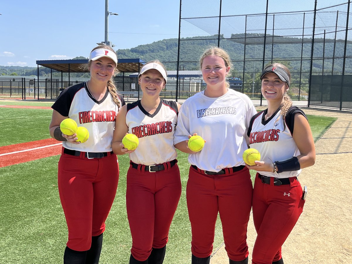 💥The bats were hot today, congratulations to this bomb squad ⁦<a href="/Sophia_lawson19/">Sophia Lawson</a> with 2 💣💣⁩ ⁦<a href="/GalekJaney/">Janey Galek</a>⁩ ⁦<a href="/abisawyers2024/">abisawyers2024</a>⁩ and ⁦<a href="/KylieNerell/">Kylie_Nerell</a>⁩ 💥