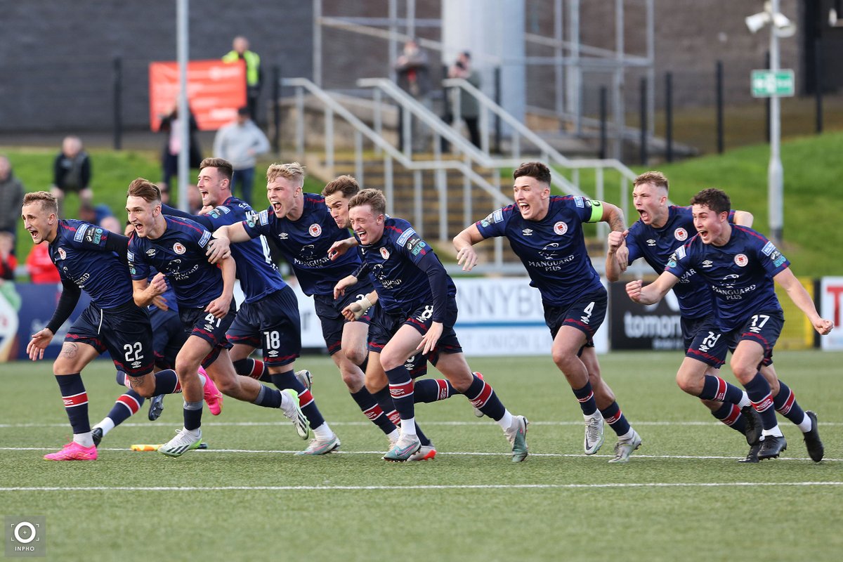 Pure joy from the <a href="/stpatsfc/">St Patrick's Athletic FC</a> players as they defeat Derry City on penalties to advance in the Sports Direct Men's FAI Cup ⚽️