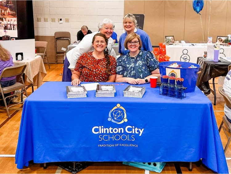 ClintonCity_CCS's tweet photo. Many thanks to Lauren Neal and Lori Chisholm for working our CCS booth today at the Anderson County Community Resource Fair! #LoveThemFirst https://t.co/Y5g46TpArW