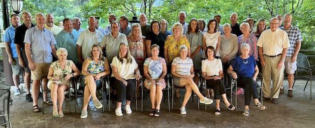 themadstatter's tweet photo. The Saint Albert Catholic Class of 1978 reunited, joined by class sponsor, Msgr. Steve Orr. @DMDiocese. It took us a while to break in the new guy in 1974 but we got there by graduation some years later. 😉

We enjoyed our time together. 
@Stalbertsprtfan @StAlbertSchools https://t.co/lMnW0PjsVH