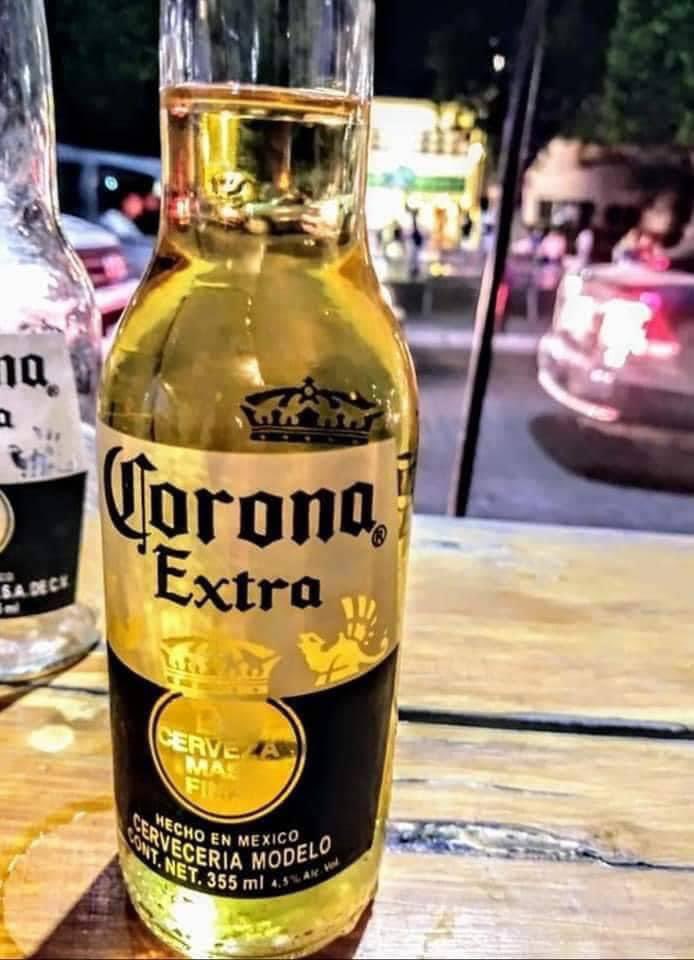 BorrachosVIP's tweet photo. Abro debate 

RT Coronita / ❤️ Vicky https://t.co/GP8sUjcTGG