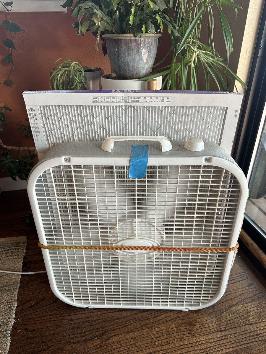 RyanDicks's tweet photo. Your annual reminder that a furnace filter (Merv 13) and a fan connected by a bungee chord will work to clean the air in your home. #wawx #SmokeStorm https://t.co/A13nHt14iD https://t.co/Eo56KRYFMD