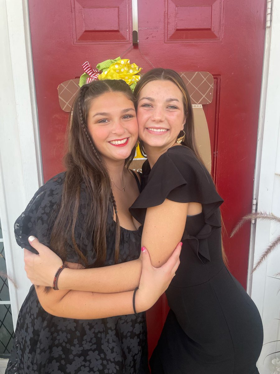 ℙℝ𝔼𝔽𝔼ℝ𝔼ℕℂ𝔼 ℝ𝕆𝕌ℕ𝔻𝕊! 🖤
We got to share another side of our sisterhood with such amazing women yesterday. So excited and ready to bring our PC’ 23 home today!