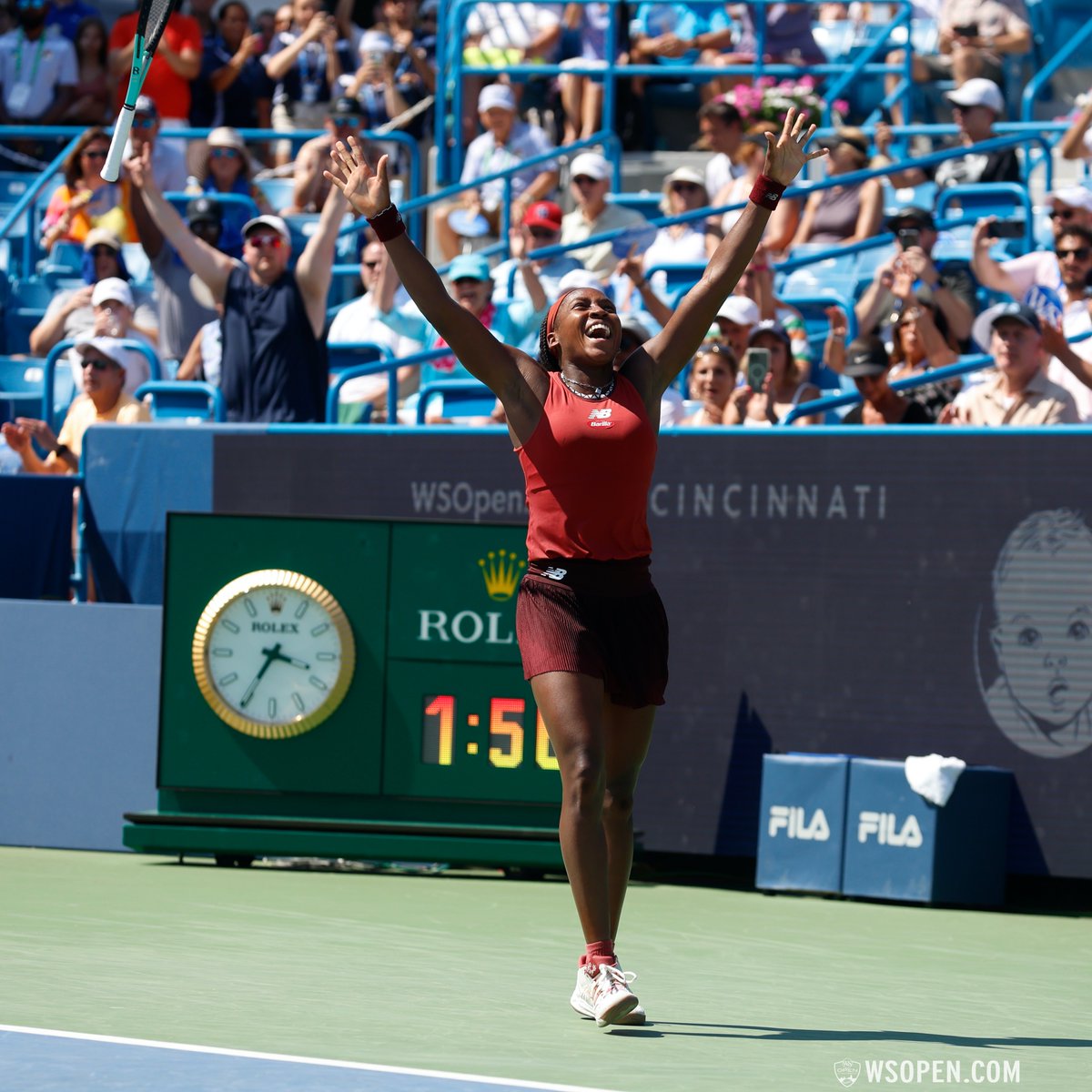 CincyTennis's tweet photo. ✅ First WTA 1000 title
🏆 Youngest Cincy women’s singles champion
🎉 5th title of the season

#CincyTennis https://t.co/34dhWrOxe1