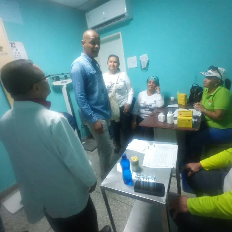 RocioA_1985's tweet photo. Más de 200 niños de la comunidad "Caiguire" recibieron atención médica integral en Cumaná, gracias a una jornada liderada por el Gobierno Bolivariano y Fundasalud Sucre en articulación con el Ambulatório "Dr. Salvador Allende". @NicolasMaduro @MagaGutierrezV 
@GPintoVzla https://t.co/fihF9GVYn5