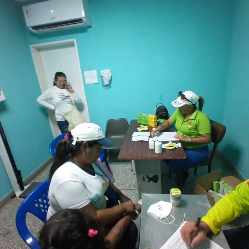 RocioA_1985's tweet photo. Más de 200 niños de la comunidad "Caiguire" recibieron atención médica integral en Cumaná, gracias a una jornada liderada por el Gobierno Bolivariano y Fundasalud Sucre en articulación con el Ambulatório "Dr. Salvador Allende". @NicolasMaduro @MagaGutierrezV 
@GPintoVzla https://t.co/fihF9GVYn5
