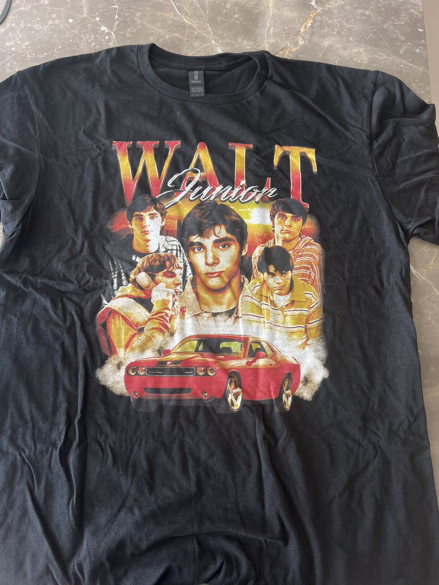 BaileyCarlin's tweet photo. New greatest shirt of all time just dropped https://t.co/eyQlEWlg5c