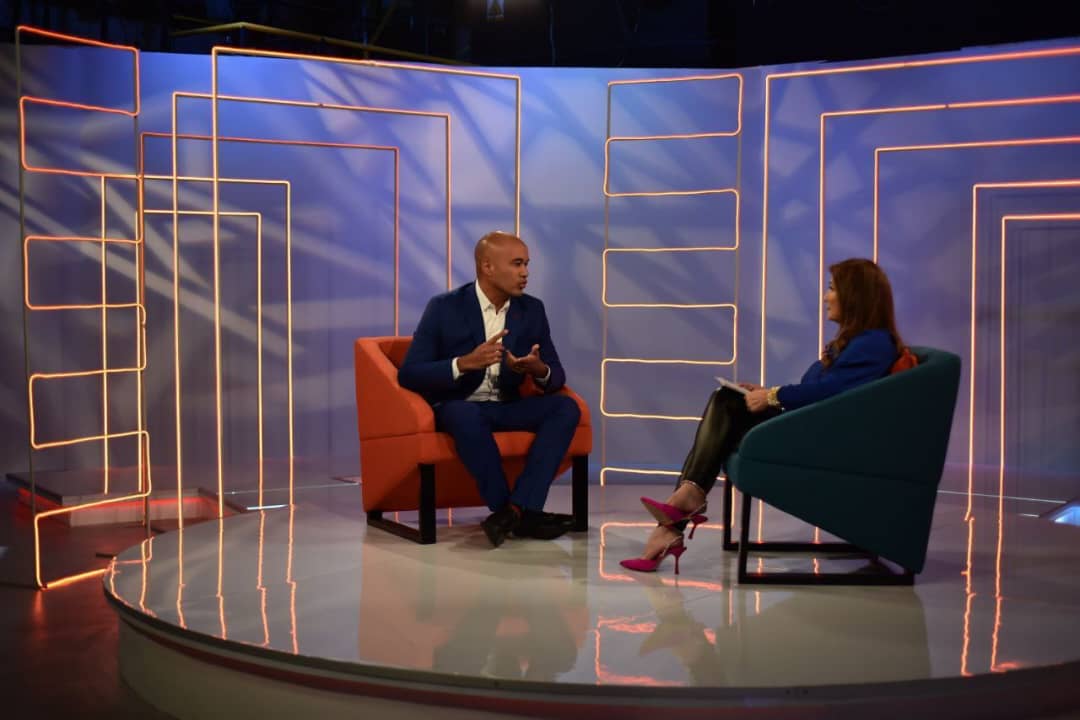 Héctor Rodríguez apoya la idea de incrementar los centros de votación  goo.su/0EJUEXW
#EstaEsNuestraCultura