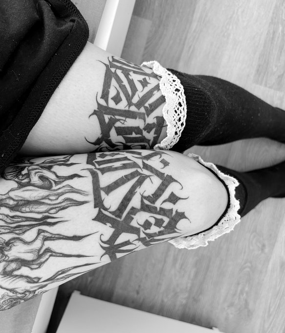 legs https://t.co/YURmk9Mi3e