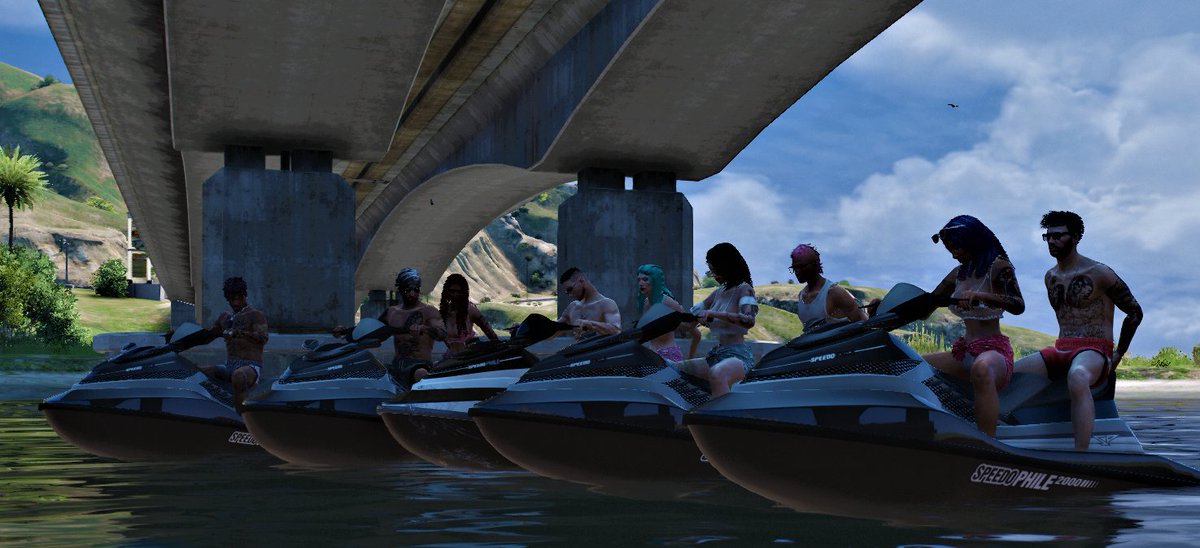 Nosotros ponemos las lanchas tu los manguitos! te apuntas?