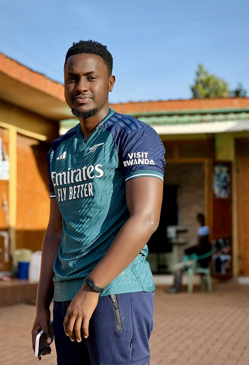 The best team in the whole world is playing tomorrow 😊 

Pure joy!