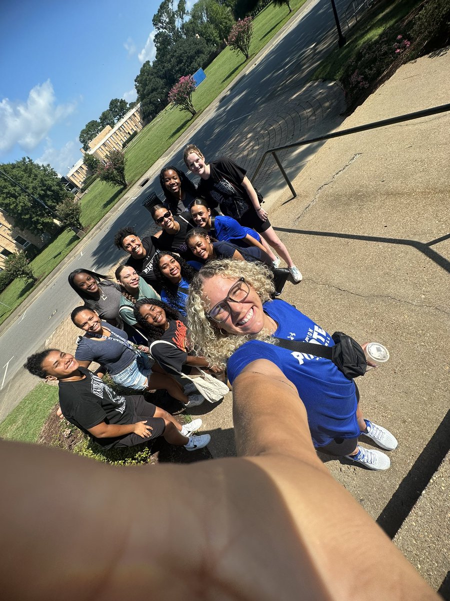 Hampton Pirates Softball tweet media