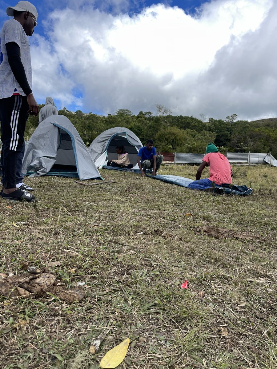 tomiadesina_'s tweet photo. Wow. 

Successfully hiked up an Active volcano the past 2 days.

Now time to recover 🥹. 

#ducourage https://t.co/vS1ci81sn3