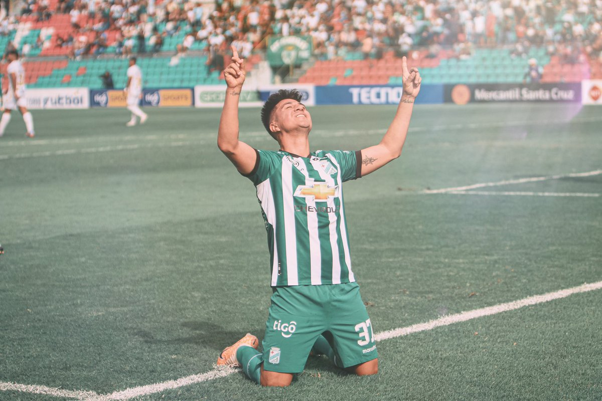 Lettypc04's tweet photo. Churry bendecido x2⚽️⚽️ https://t.co/zD8rpcVVBG