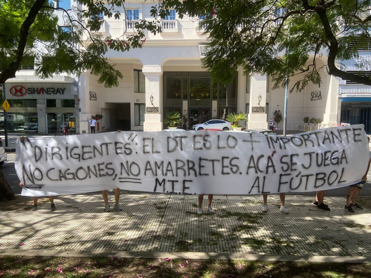 Faculangone's tweet photo. MOVIMIENTO #INDEPENDIENT FUTURISTA🇦🇹✊ que paz estar en la vereda correcta. https://t.co/LUAoGD6OIx