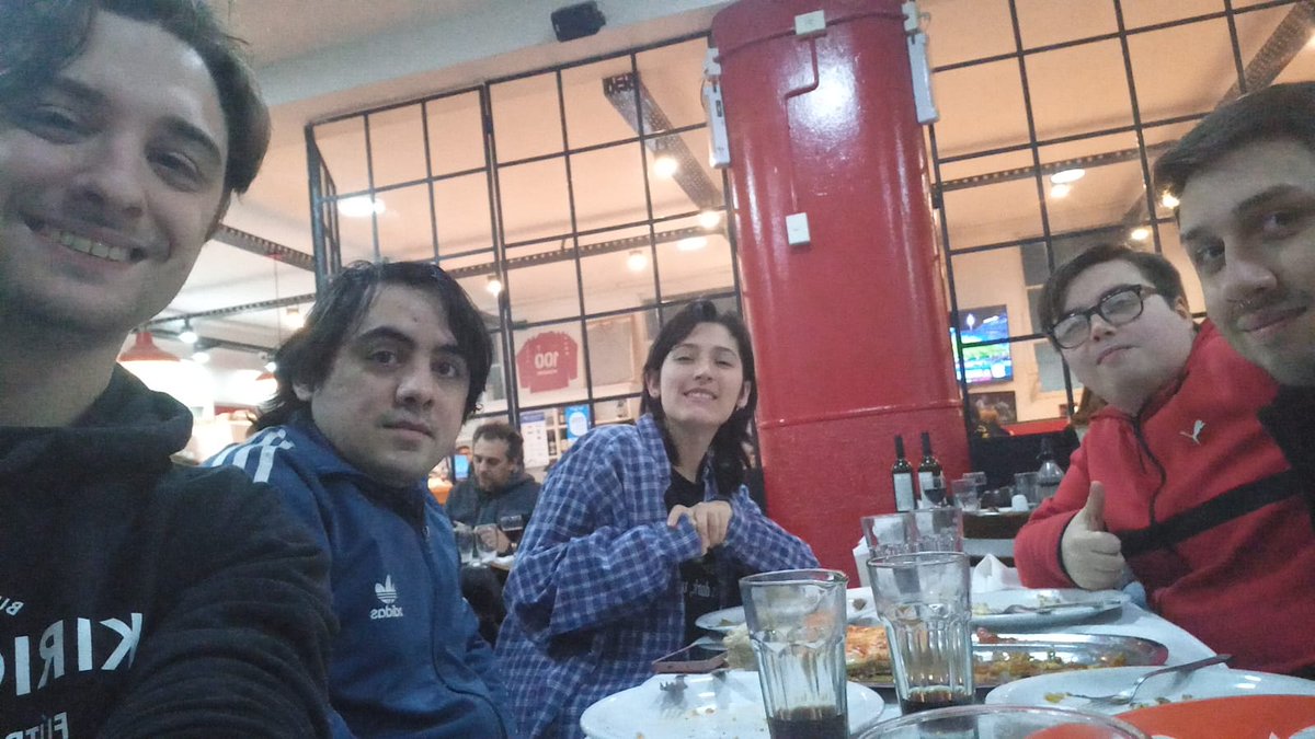 Juntada de amiguitos ladienses 🐉✨