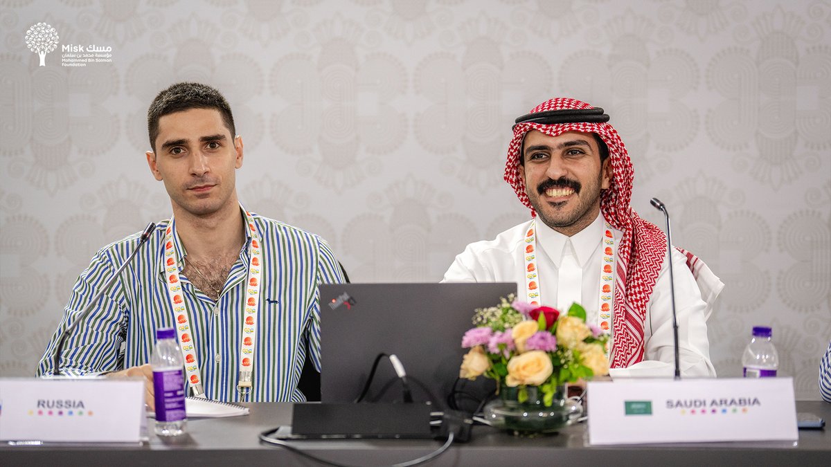 Misk_Global's tweet photo. Highlights from the Saudi youth delegation at the
@IndiaY20 Summit where they have been collaborating with youth from across the world on global issues ahead of G20.  

#G20India #Y20atVaranasi #IgniteToLead #Y20 #Y20India https://t.co/qVSsDv23CU