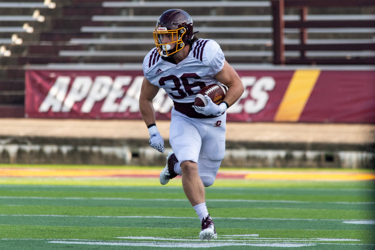 🏈<a href="/cmu_football/">Central Michigan Football</a> Scrimmage📸s!

Full 📷 gallery: rb.gy/fzq25

#FireUpChips 🔥 🆙🏈