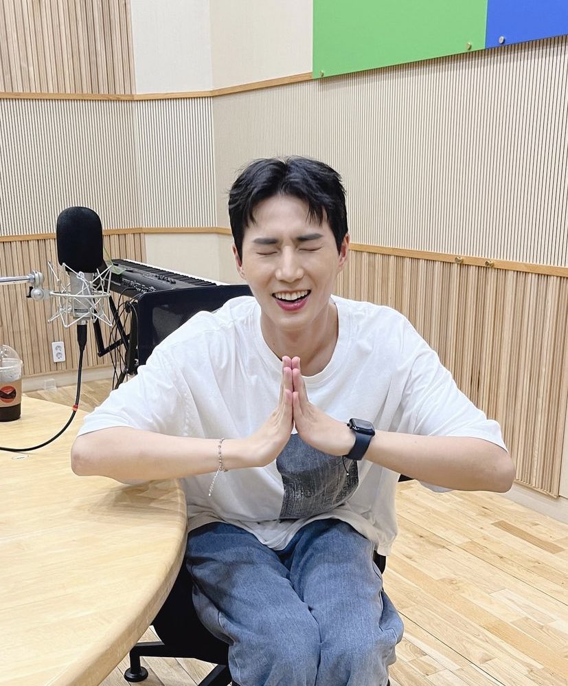 귀여워서 미안하다는데요?
형님 이자식 봐줄까요