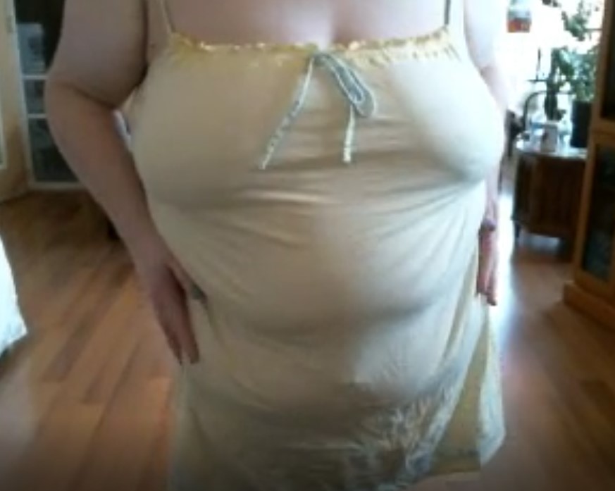 SuzysSecrets's tweet photo. https://t.co/6ubSQllKF8
Belly Jiggle V032214_28
#Belly #bellybutton #bbw #bigtits #tits #sexy #horny #plumper #curvy #camgirl #suzyssecrets #mature #maturebbw #sex #rt #tipfortits #stripchat #ssbbw https://t.co/LfXv91Y1sW
