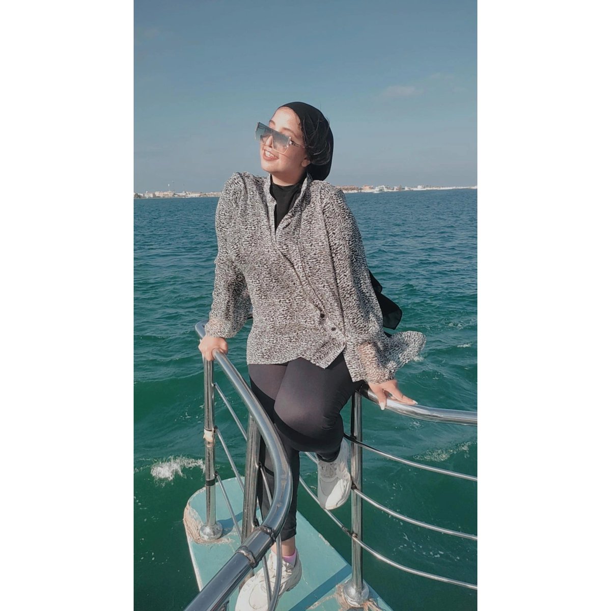 iamurbad10's tweet photo. مطروح ✨
#صورة_ملف_شخصي_جديدة https://t.co/uqBxm17umf
