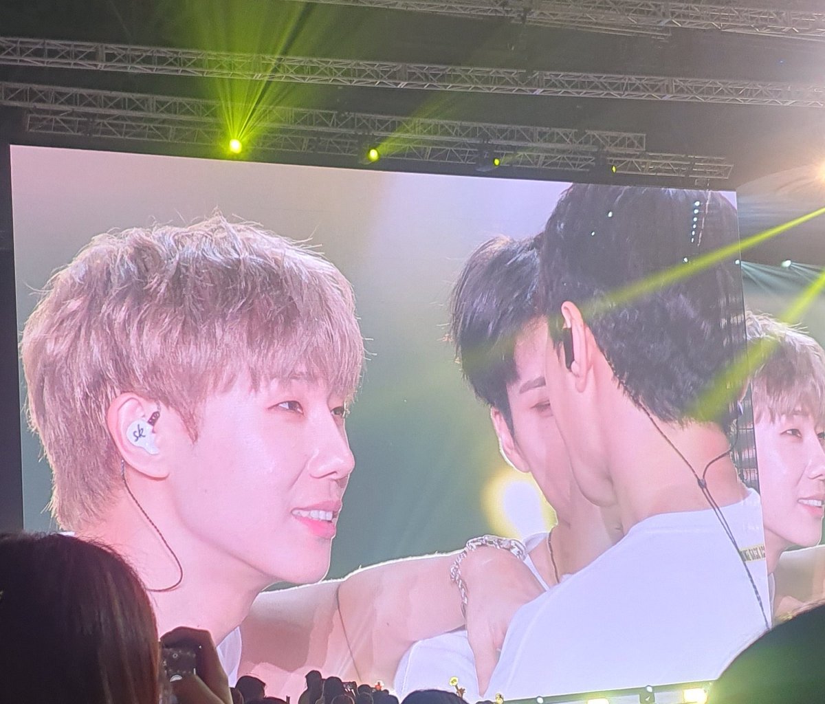 haesssal's tweet photo. 막콘 기썽규 너무 쌀강아띠얌!!! 복슬복슬 커여웡😍😍 https://t.co/DHap2bH5s0