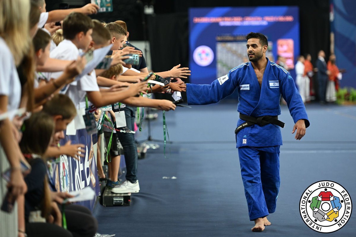 🥇🥋 Gold medal in hand, but the real victory was in that high-five with the crowd and the kids. Moments like these define the heart of judo - inspiring, connecting, and leaving an impact far beyond the mat. Grateful for the journey that goes beyond medals. 🙌🤝 #JudoImpact