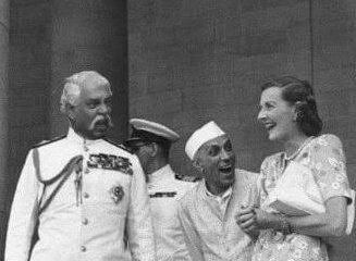 VImvinit007's tweet image. Can you guess , what bakshi ji is saying ? 😂😂😂😂😂

#NehruMuseum