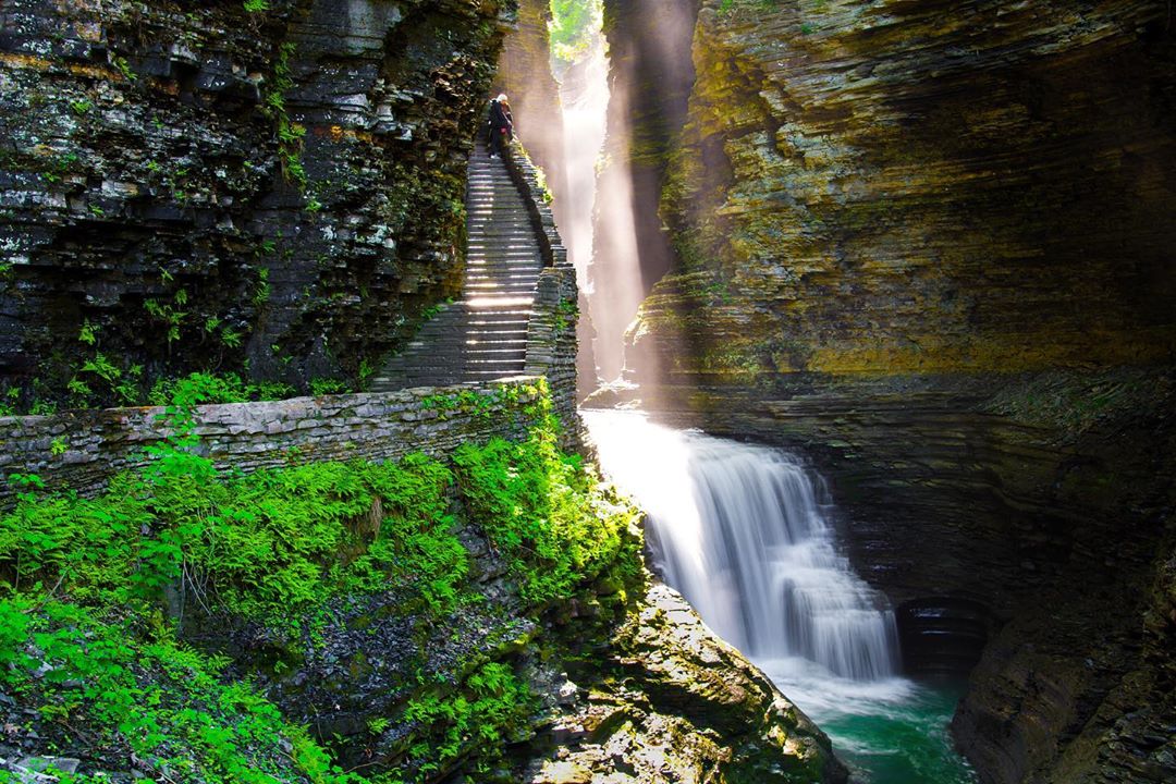 I_LOVE_NY's tweet image. Explore the legendary Intrepid aircraft carrier, chase 19 breathtaking waterfalls at Watkins Glen &amp;amp; more with a NY summer getaway for the whole fam: bit.ly/45zeCeR #FamilyFunMonth

1. 📸: @usa.fotos / 📍 Intrepid Museum 
2. 📸: @vic_schaefer / 📍 Watkins Glen State Park