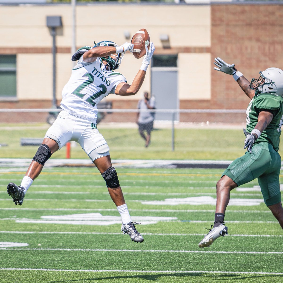 ILLINOIS WESLEYAN FOOTBALL tweet media