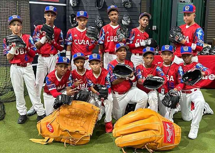 Hubo lágrimas de dignidad, muestra de  la entrega y el compromiso con que Bayamo fue #Cuba en la Serie Mundial de las Pequeñas Ligas de #Beisbol. Esos niños, como nadie, hubieran querido el triunfo por el que pelearon hasta el final. ¡La patria les contempla orgullosa!