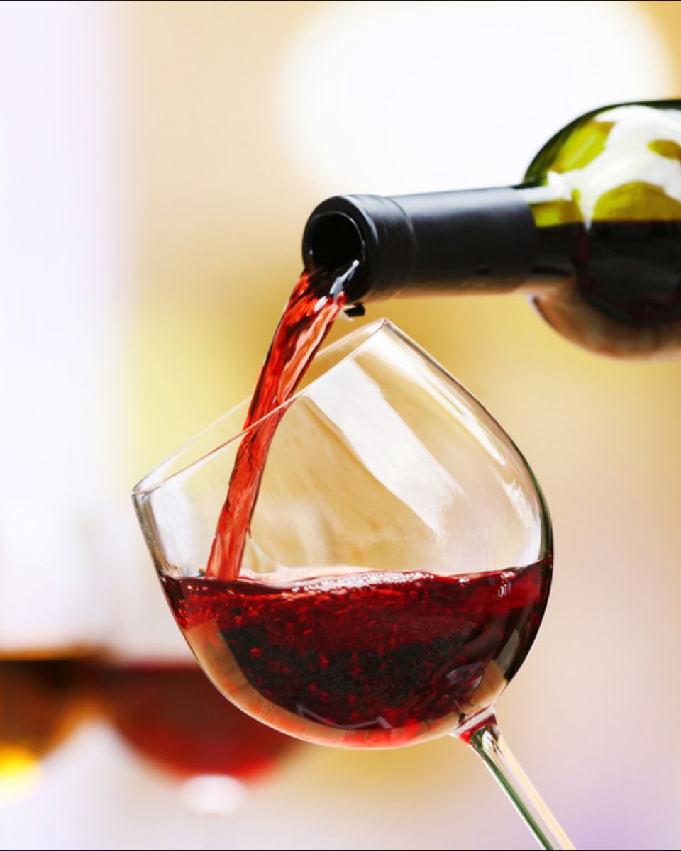 Prepare your palate for an extraordinary wine tasting experience atop the #AshevilleArtMuseum! ⁣
⁣
Purchase your tickets today to Art &amp; Wine: Rooftop Tasting Experience on Thursday, September 14 from 5:30–7:30pm.⁣
⁣
Learn more and secure your spot >>> bit.ly/3KPvE0i