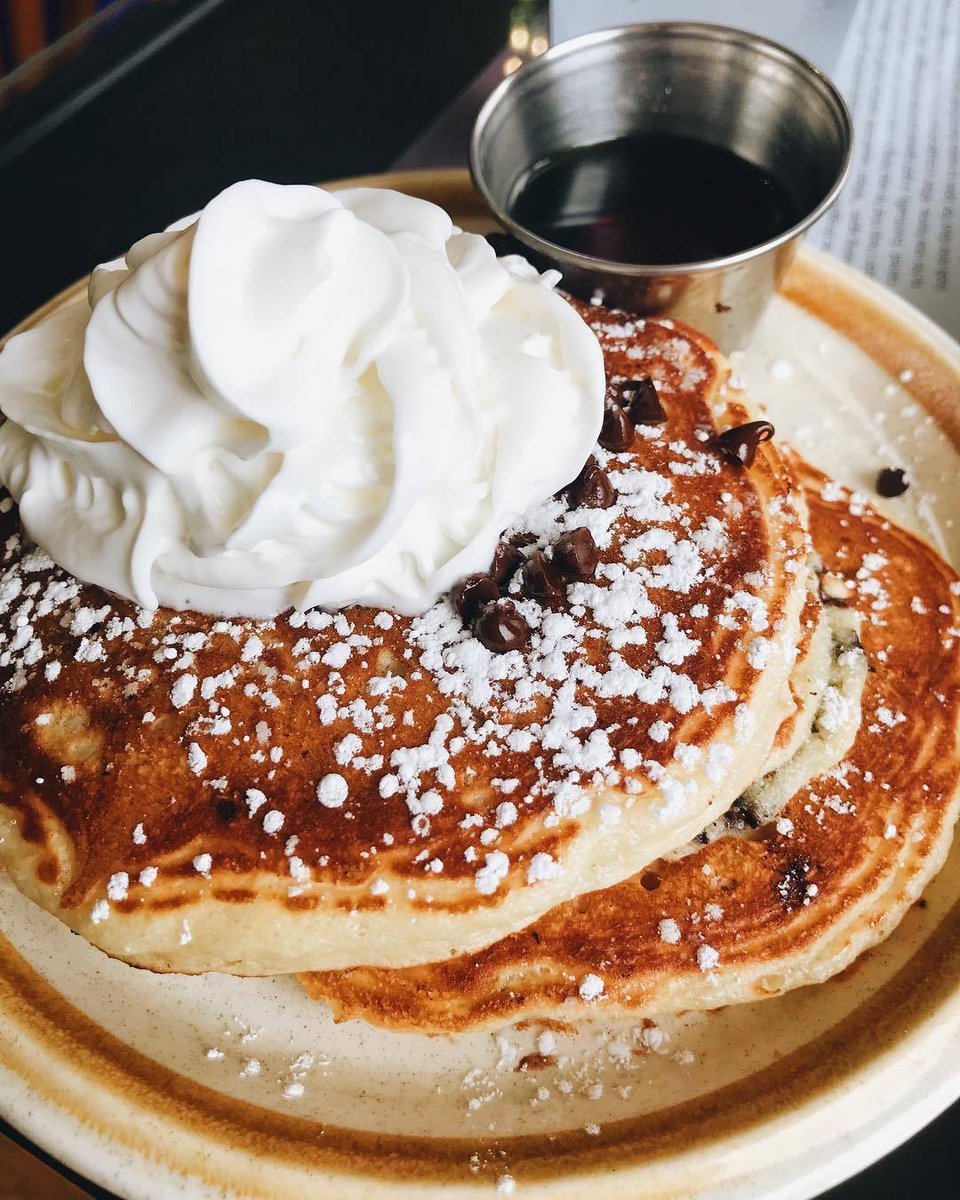zerogspot's tweet photo. came over to your house #FooledAroundAnd made you pancakes https://t.co/qQftEuWocd