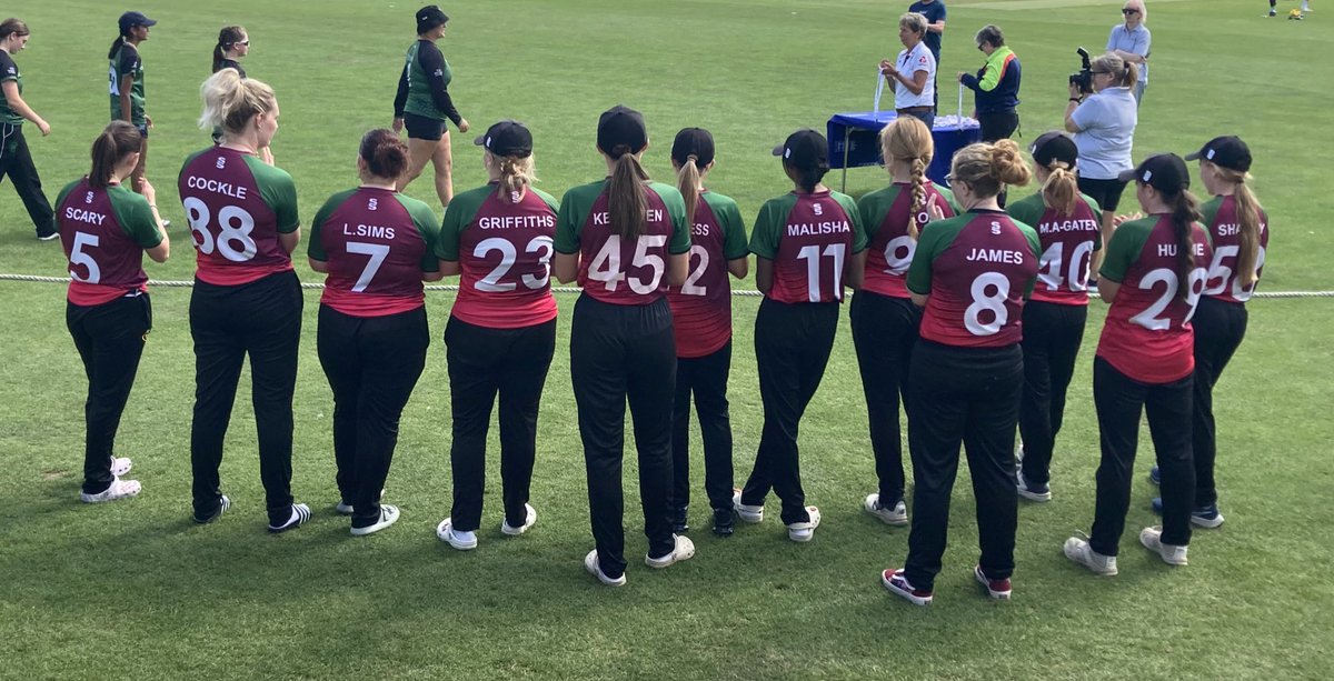 ⭐️First Team⭐️

Batting;
Matilda 52* off 45 (rtno)
Including 6 4️⃣

Tilly 41* off 35
Including 2 4️⃣s

#starsareshining