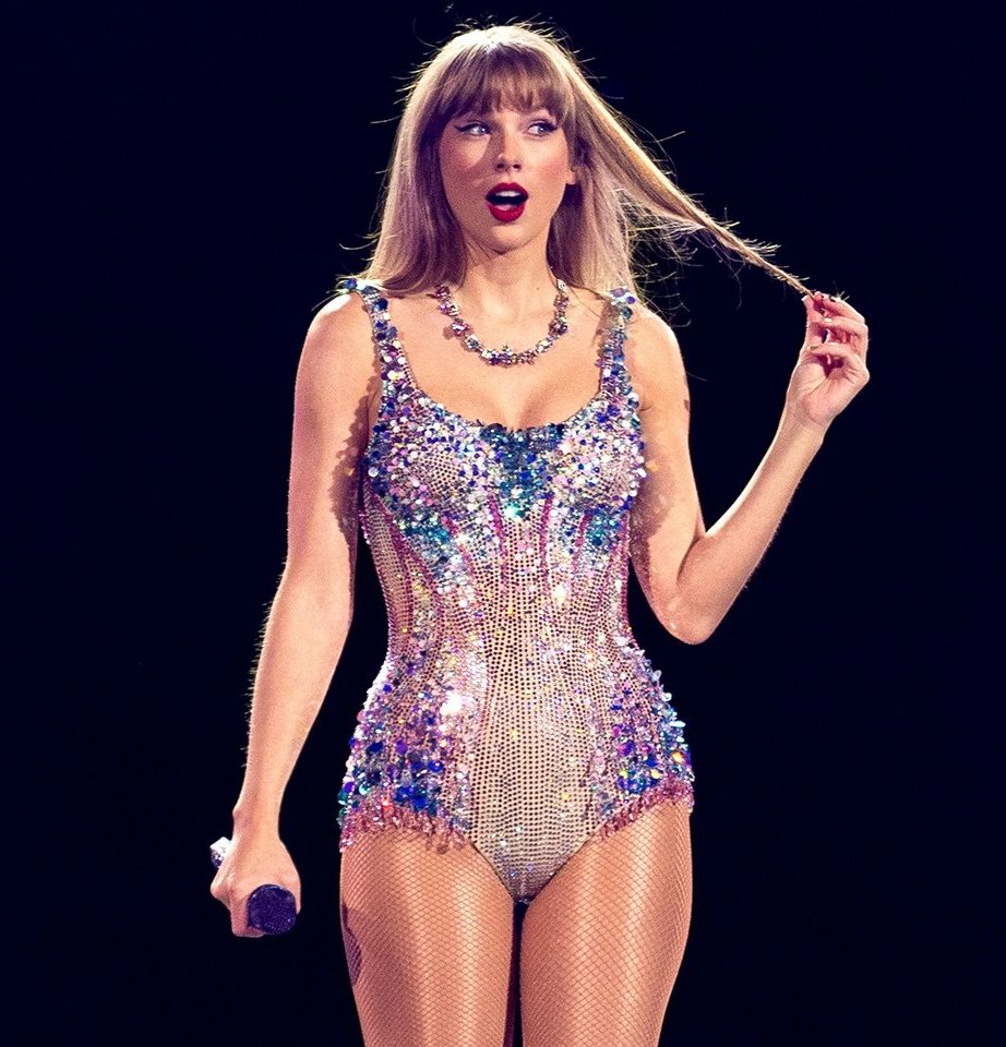 Shakira Facts  tweet media