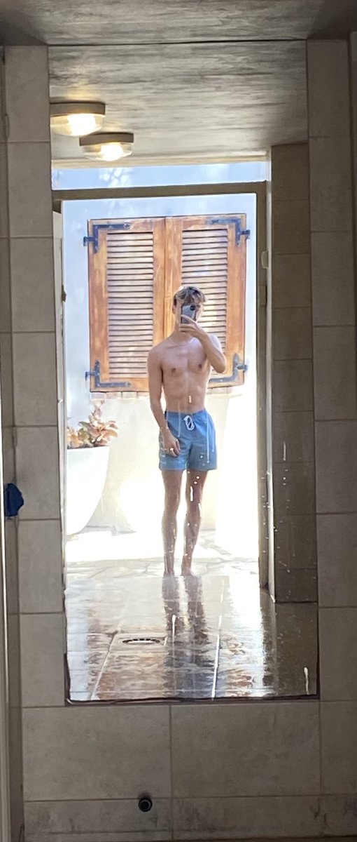 𝘼𝙣𝙩𝙤𝙞𝙣𝙚🪼 tweet media